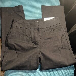 NWT Ann Taylor Black “The Crop” Mid Rise Slim Leg Pants, Size 00P